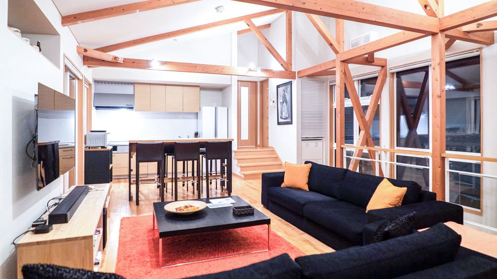 Casi67 East - Living and dining areas
